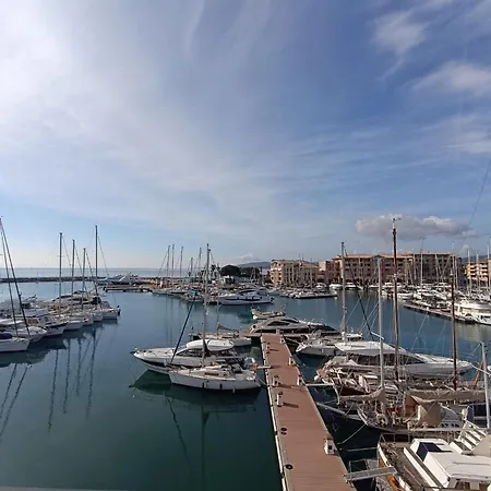 Loft- 300 M Vom By Interhome Saint Aygulf