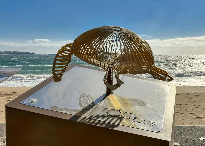 Loft- 300 M Vom By Interhome Saint Aygulf